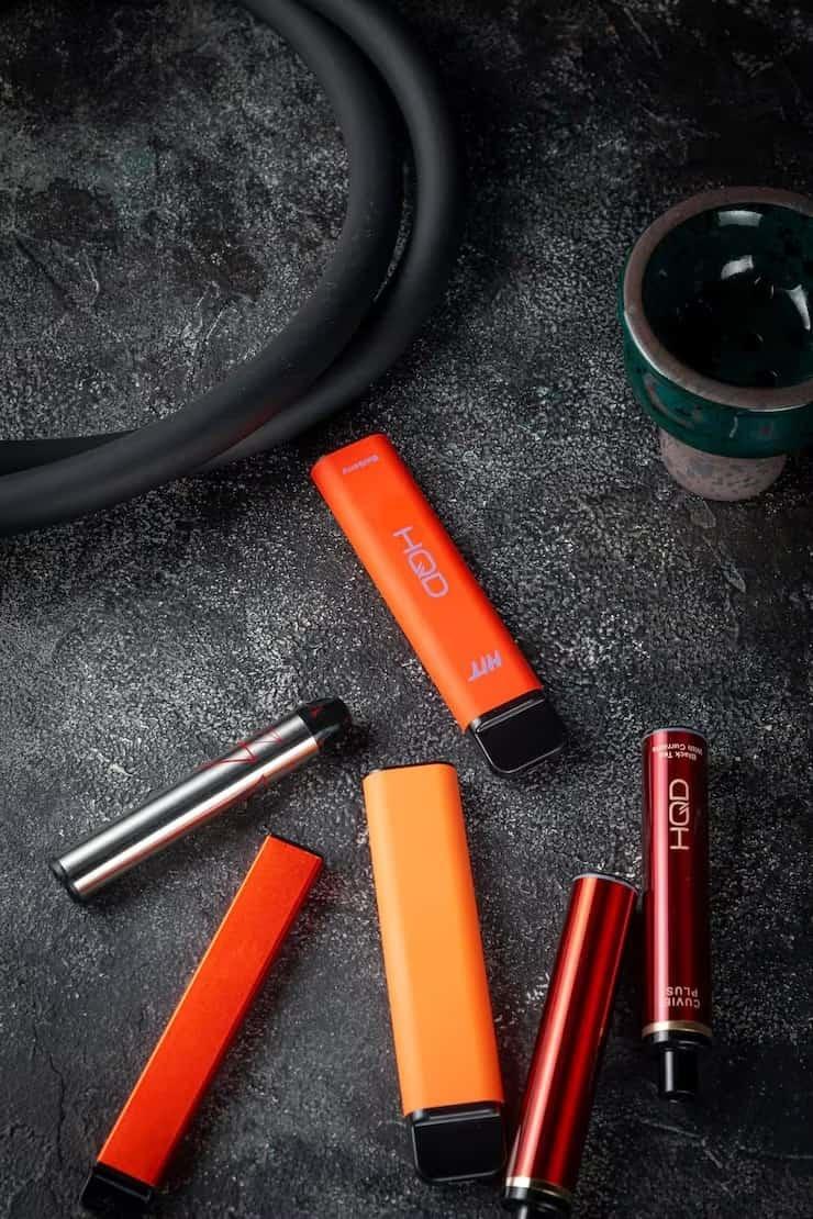 e-dym y e-dym lanzan guía completa del cigarrillo electronico lucky strike con consejos, reseñas y ofertas exclusivas