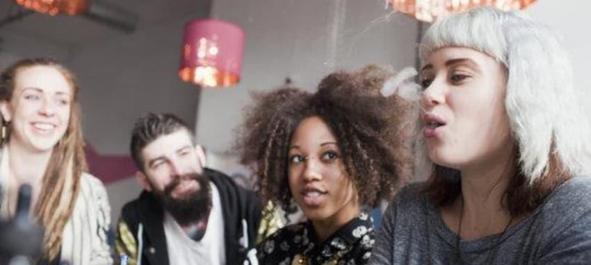 Dampfer Shop te explica la diferencia entre vaper y cigarrillo electrónico y ofrece una guía práctica para elegir