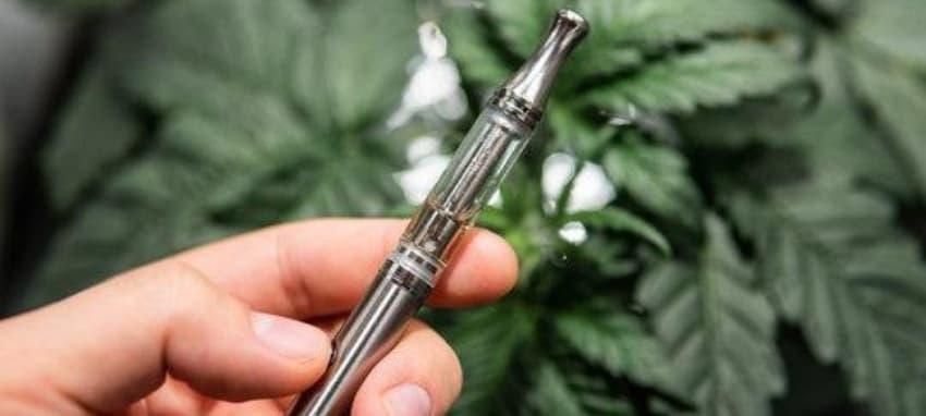 E-cigaretta y adiccion al cigarrillo electronico guía práctica para identificar riesgos, síntomas y cómo superarla