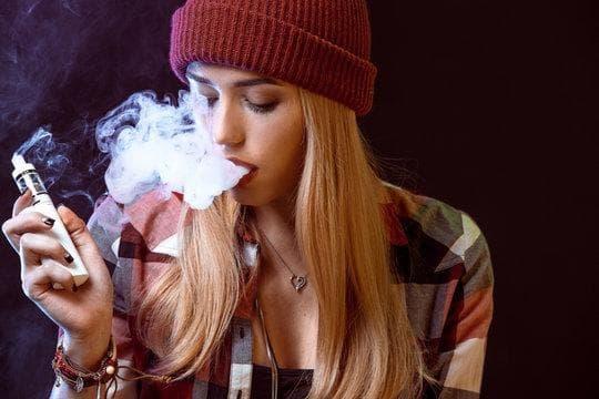 Vape Shop guía práctica sobre la diferencia entre vaper y cigarrillo electrónico y cómo elegir el mejor