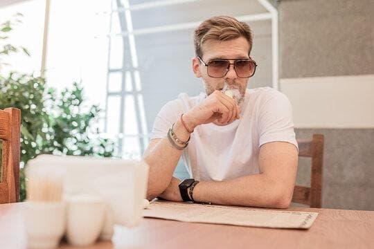 Puff y cigarrillos electronicos en Estados Unidos un analisis de muertes recientes y sus impactos